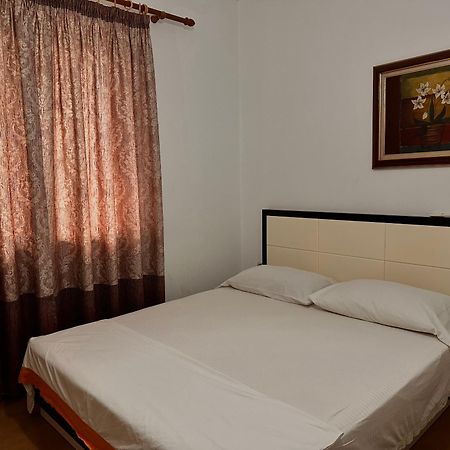 Hostel Grande House Tirana Exterior photo