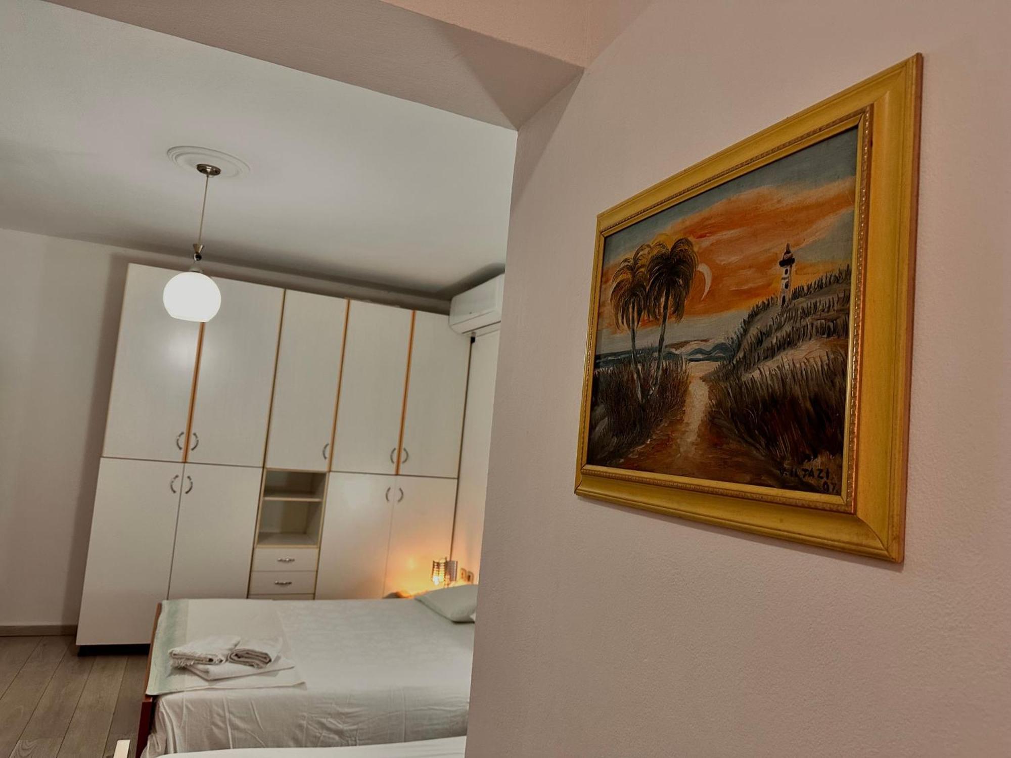 Hostel Grande House Tirana Exterior photo